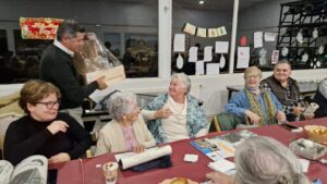 Ruiloba homenajea a sus mayores
