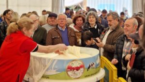 El queso fresco más grande del mundo, en Ruiloba